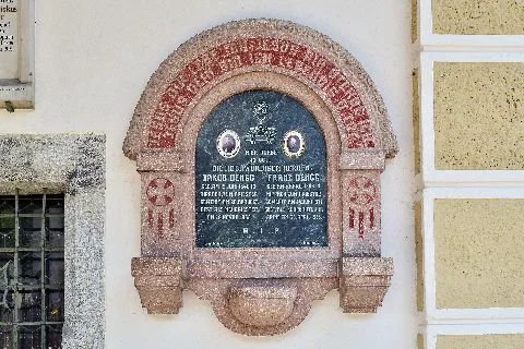 Hippach Pfarrkirche Hll Ingenuin Und Albuin Alte Grabsteine An Der Kirche Ii