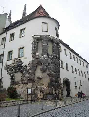 Hlavní Brána