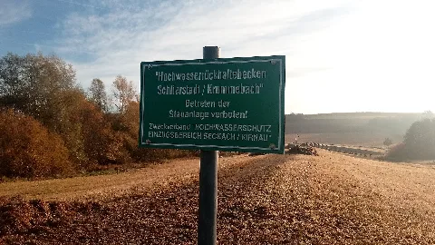 Hochwasserrückhaltebecken Krummebach 00