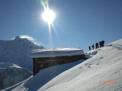 Hofer Hütte Mit Bruschghorn Panoramio