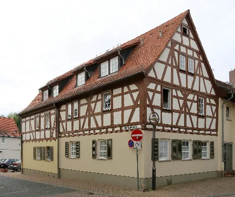 Hofheim Taunus Burgstraße 24 (Kd.he 46041 1 09.2015)