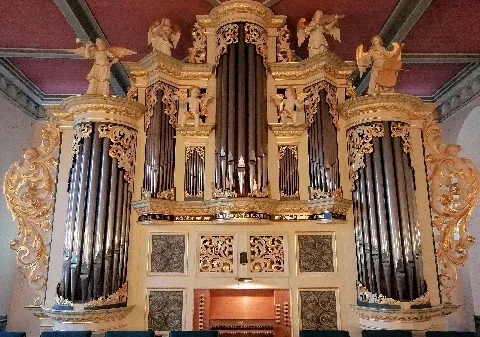 Janke-Orgel (II/P/20, 1963) hinter barockem Prospekt der evangelischen St.-Martini-Kirche Hohnstedt, Landkreis Northeim, Niedersachsen, Deutschland