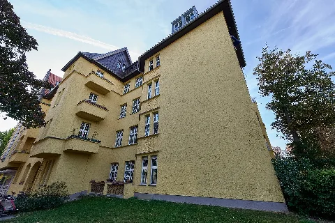 Apartment building Rüdesheimer Straße 2 Gerolsteiner Straße 12, 12A Homburger Straße 25 in Berlin-Wilmersdorf.