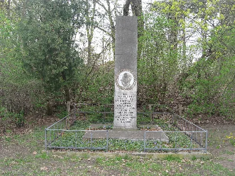Huschke Denkmal