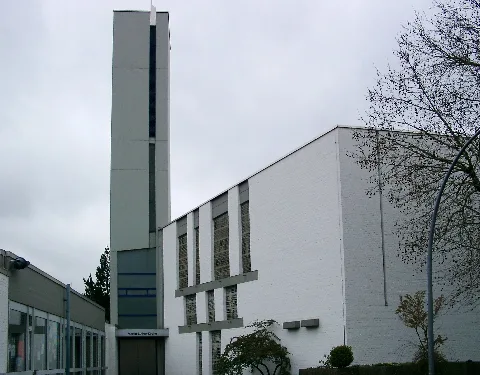 Ilvesheim Martin Luther Kirche 20070324