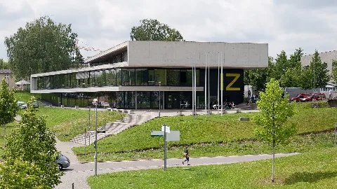 Internationales Zentrum Universität Stuttgart 1