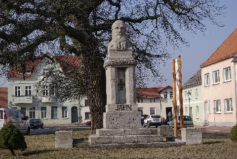 Jahn Denkmal Mittenwalde