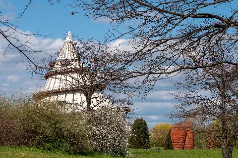 Jahrtausendturm Im Elbauenpark