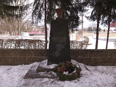 Jeßnitz,Gedenkstein