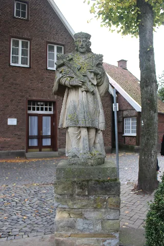 Johannes Nepomuk Statue Kirchstrasse Metelen