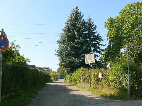 Johannisthal Bohnenweg (Straße 207)