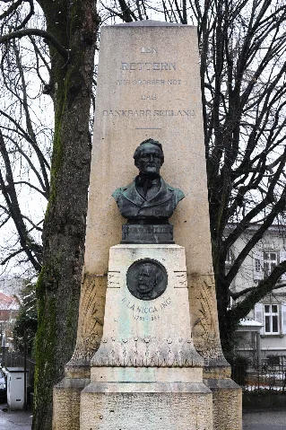 Juragewaesserkorrektion Denkmal Nidau 01 08