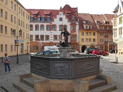 Kahlamargarethenbrunnen1