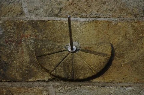 Kanonische Sonnenuhr Evangelische Kirche Pattensen