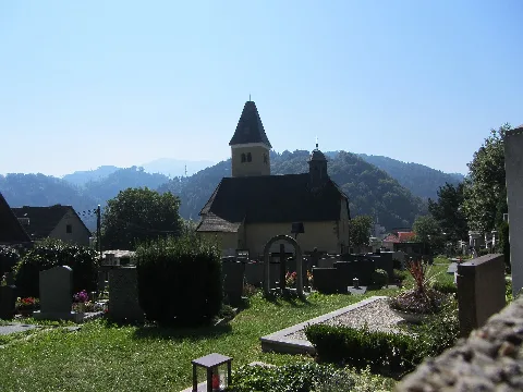 Kath. Filialkirche Hl. Martin Mit Friedhof