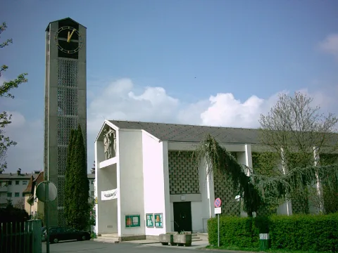 Kath. Pfarrkirche, Haberlandtweg 17