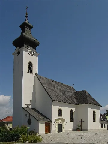 Kath. Pfarrkirche Hl. Petrus Und Paulus In Viehdorf