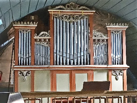 Orgel von Gottlieb Knauf (1862 II/P 18) in der Dorfkirche St. Trinitatis (Keula)[1]
