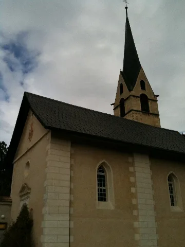 Kirche Almens