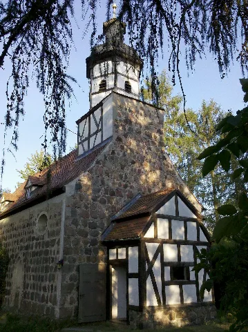 Kirche Bülzig Vorbau Mit Zutritt Unterhalb Kirchturm Im Juli 2020A