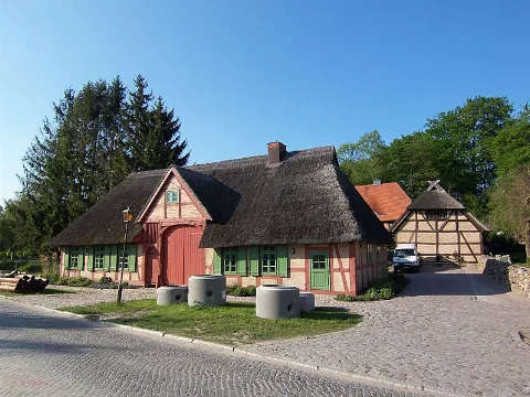 Kirche In Kessin 1