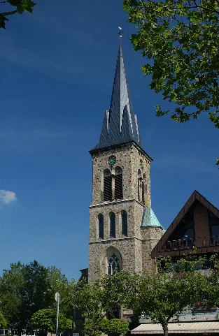 Kirche St. Cyriakus Salzbergen, Frontansicht, Juli 2013