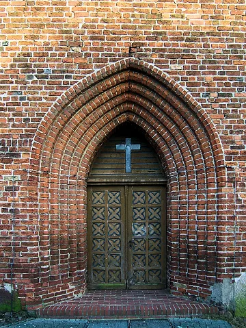 Kirchenportal Kröpelin