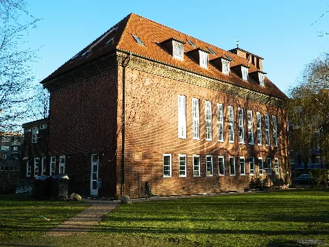Kirchenrückseite Panoramio (3)