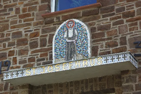 Kirchheim Geschwister Burch Straße 7 (01)