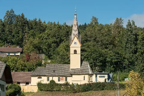 Southern view at the subsidiary church Saint Paul with cemetery on Emmersdorfer Strasse, 14th district Woelfnitz, municipality Klagenfurt am Wörthersee, Carinthia, Austria, EU