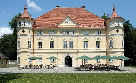 Klagenfurt Schloss Mageregg 14072006 01