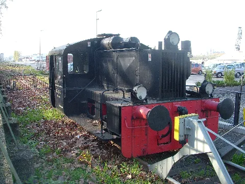 Kleinlokomotive 100 201 3 Neben Der Kunsthalle Mainz
