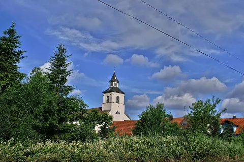 Kleinsteinbach Blick Über Den Bahndamm Auf Die Kirche Panoramio
