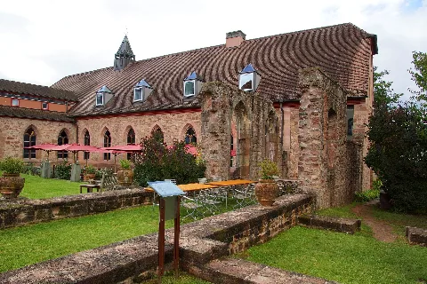 Kloster Hornbach 2017 Dsc08509 Kloster Hornbach (37305565712)