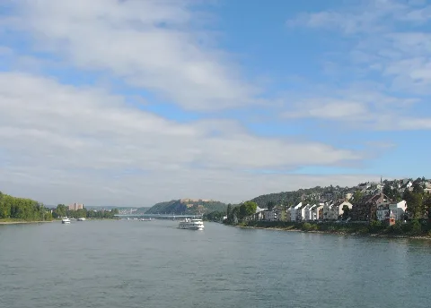 Koblenz Rheinaufwärts01