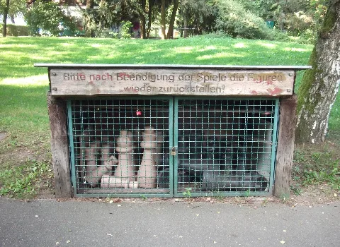 König Hinter Gittern Panoramio