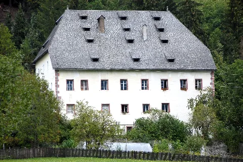 Koetschach Manndorf Schloss 24092006 02