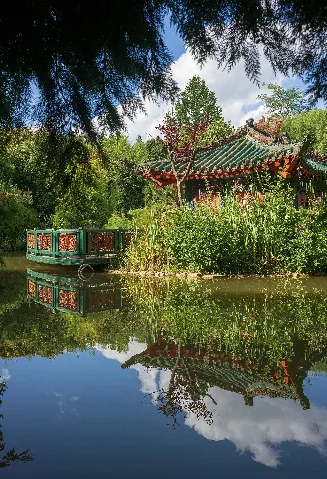 Kraichtal Münzesheim Asiatischer Garten Teehaus Unter Zweigen Hindurch Gesehen