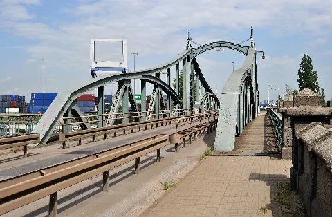 Krefeld, Hafendrehbrücke, 2011 08 Cn 01