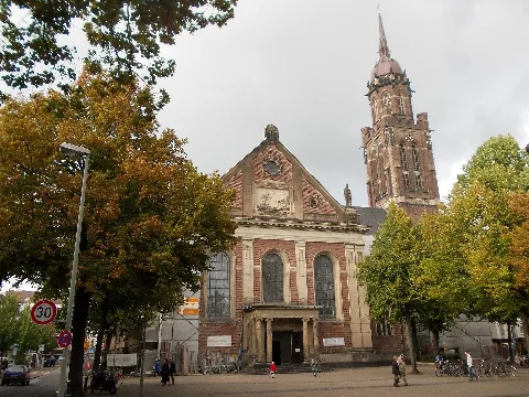 Krefeld St. Dionysius 20130918 Südseite
