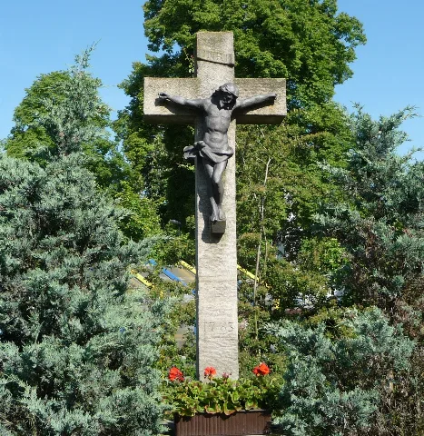 Kreuz Am Bahnhof Panoramio