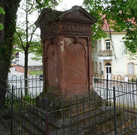 Kriegerdenkmal An Der Denkmalstraße (Was Für Ein Zufall^) Panoramio