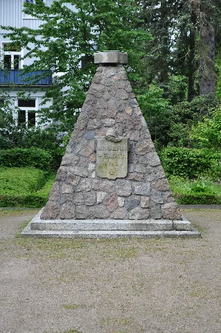 Kriegerdenkmal Neurahlstedt (Hamburg Rahlstedt).1.Ajb