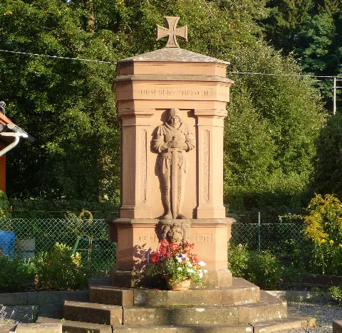 Kriegerdenkmal Panoramio Immanuel Giel (6)