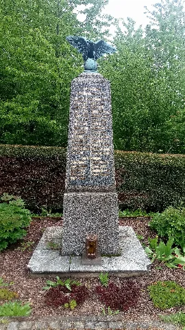 Kriegerdenkmal Sattelbach 01