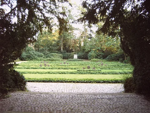 Krieggräberstätte Der Gefallenen 1945 Lüneburg Zentralfriedhof Sep2011
