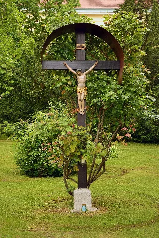 Kruzifix Dechant Kinzl Platz