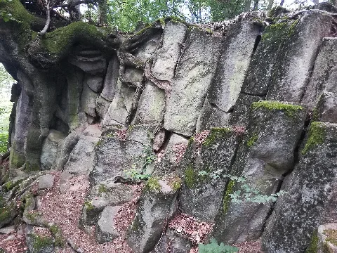 Kuchhausen Basaltkrater10