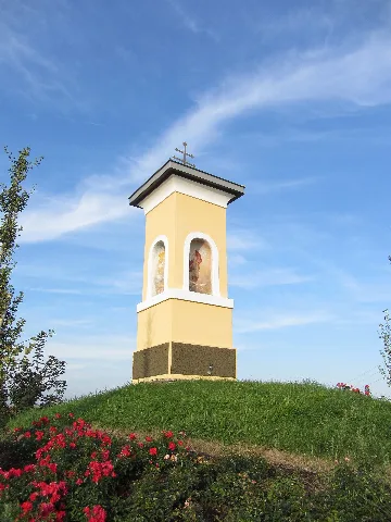 Künstlicher Hügel Mit Kogelkreuz Unterpremstätten