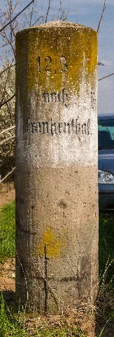 Kulturdenkmaeler Freinsheim Kilometerstein Nr. 5 001 2016 04 10